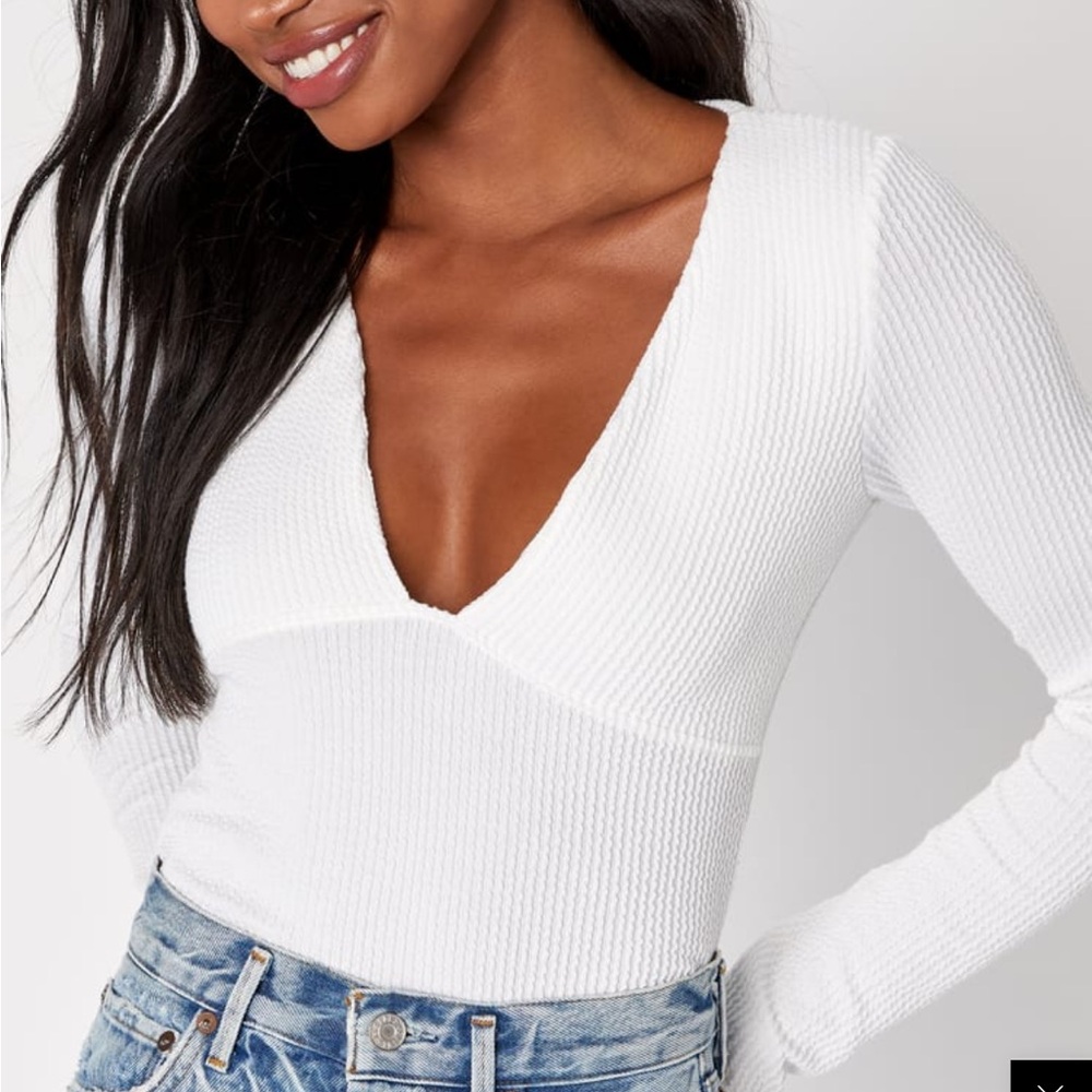 Constant Perfection White Textured Long Sleeve V-Neck Top